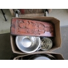 Image 4 : 2 BOXES OF POTS & PANS