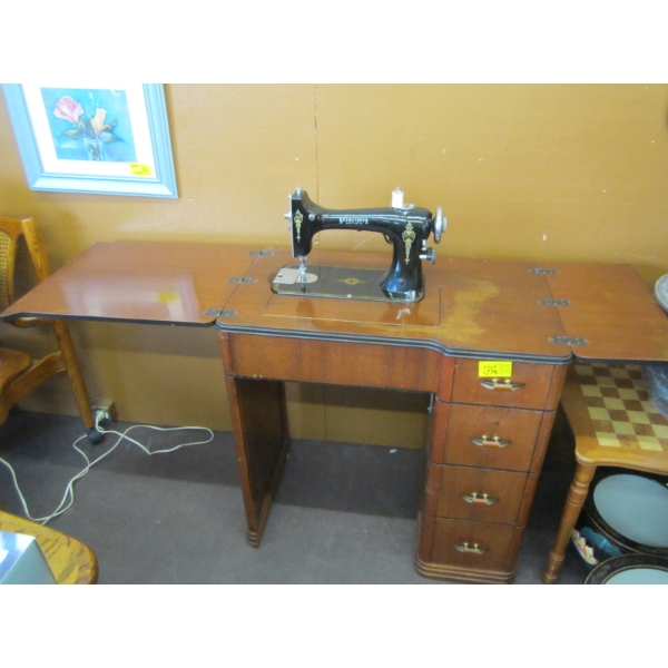 SEAMSTRESS ROTARY SEWING MACHINEIN CABINET