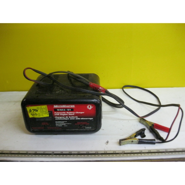 MOTOMASTER 75/12/2AMP 12V AUTOMATIC BATTERY CHARGER