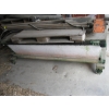 Image 1 : 2 LONG HYDRAULIC CYLINDERS