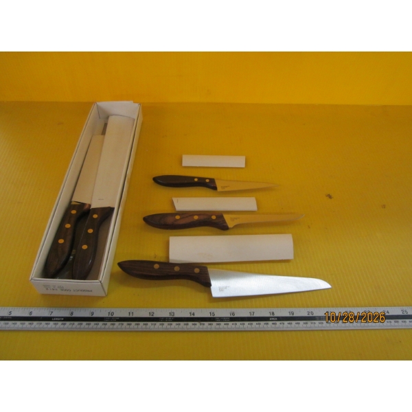 KNIFE SET