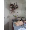 Image 1 : TOWELS, LAMP, POT & DECORATIVE WALL HANGING