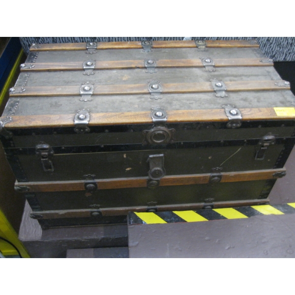 WOOD BOUND STEAMER TRUNK