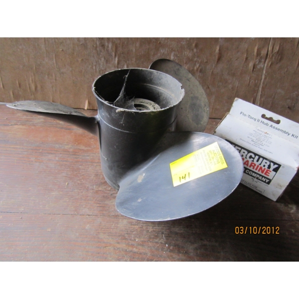 MERC PROPELLOR - 19" PITCH? - W/HUB ASSEMBLY KIT
