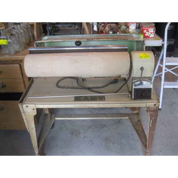 EASY ELECTRIC MANGLE IRONER