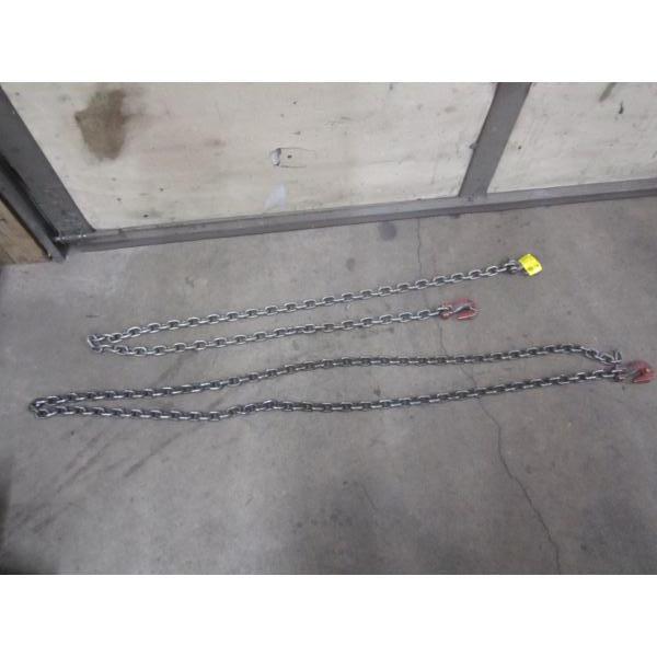 2 CHAINS W/HOOKS, APPROX. 6'