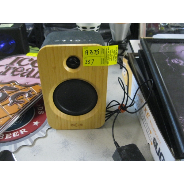 BLUETOOTH SPEAKER