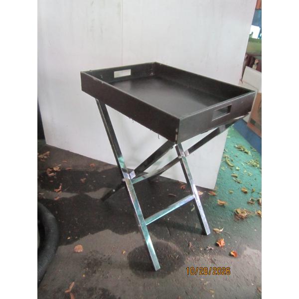SM. FOLDING TABLE