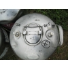 Image 2 : 3 STAINLESS STEEL PRESSURE TANKS - 1 MISSING CENTER LID
