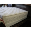 Image 2 : QUEEN SIZE PILLOW TOP MATTRESS & BOXSPRING