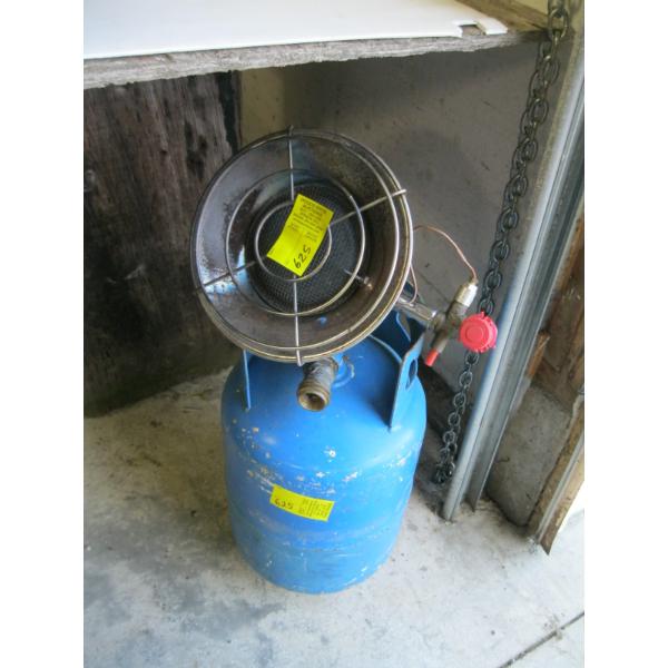PROPANE TANK & SPACE HEATER