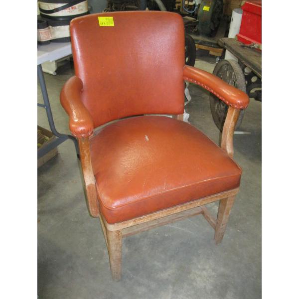 VINTAGE OFFICE ARMCHAIR