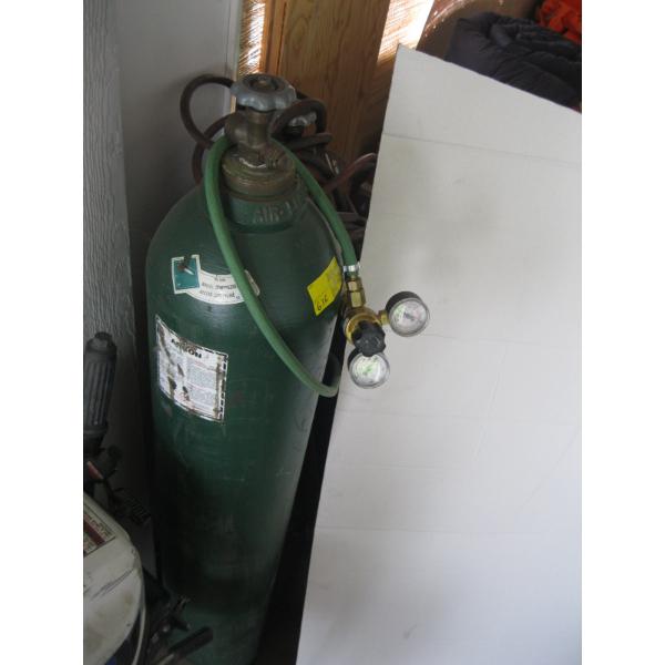 ARGON BOTTLE W/GAUGES - TANK IS LEASED - ONLY BUYING CONTENTS