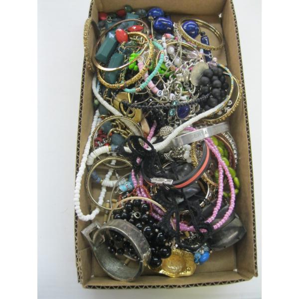 ASST. COSTUME JEWELLERY