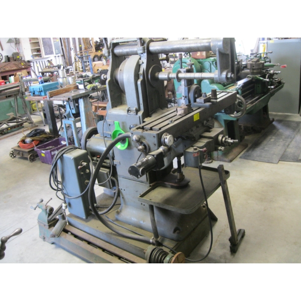 HORIZONTAL MILLING MACHINE
