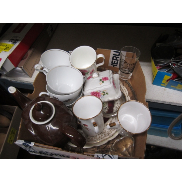 MISC. ELEPHANT TEAPOT, MUGS, ETC.