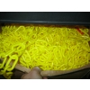 Image 2 : 500' OF 2" LINKS YELLOW PLASTIC CHAIN