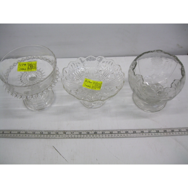 3 FOOTED VINTAGE GLASS BOWLS