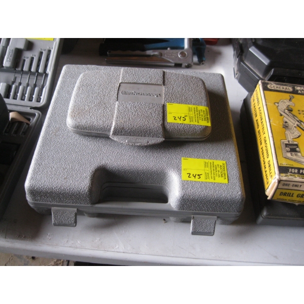 NOT COMPLETE RATCHET SET & A HEAT GUN
