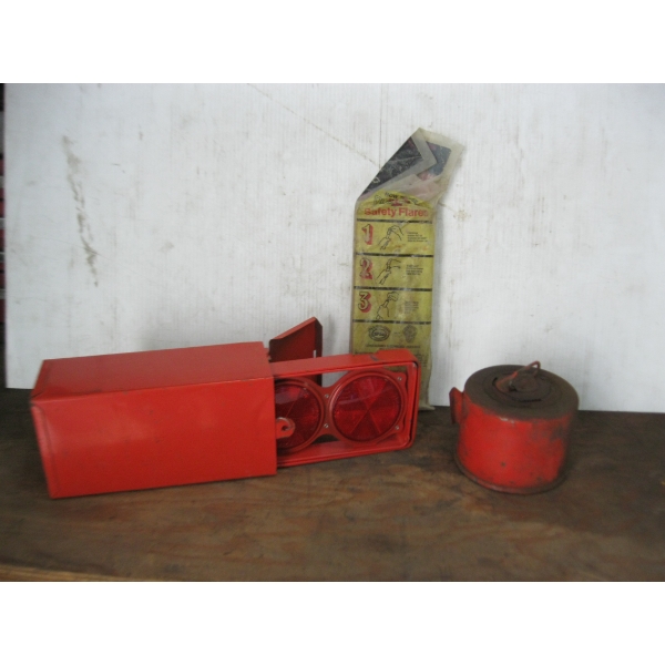 LOT OF MISC. - REFLECTOR SETS, OIL JUG, ETC.