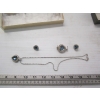Image 3 : 2 SMALL JEWELLERY BOXES WITH CHAIN, PENDANT SET & ANOTHER PENDANT & CHAIN