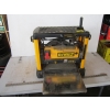 Image 2 : DEWALT DW733 12.5" THICKNESS PLANER