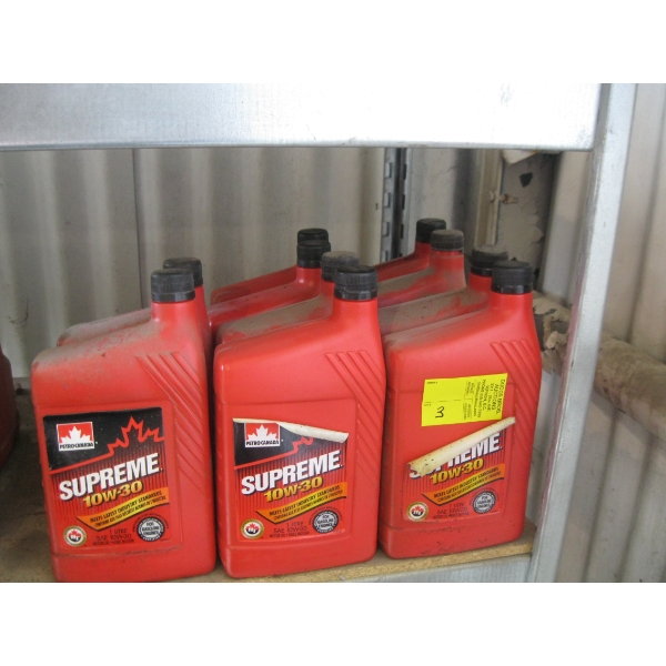 10 CONTAINERS OF PETRO CANADA SUPREME 10W30 OIL