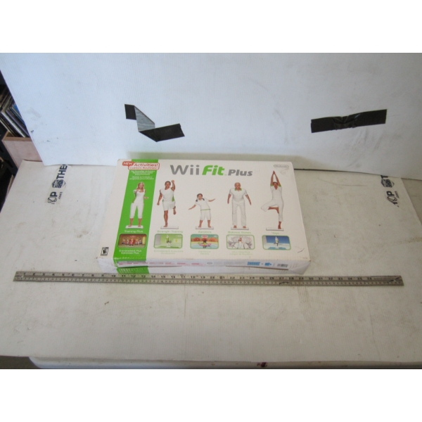 WII FIT PLUS IN BOX