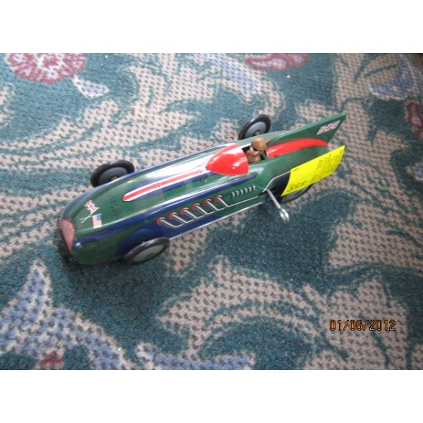 WIND UP TIN RACING CAR
