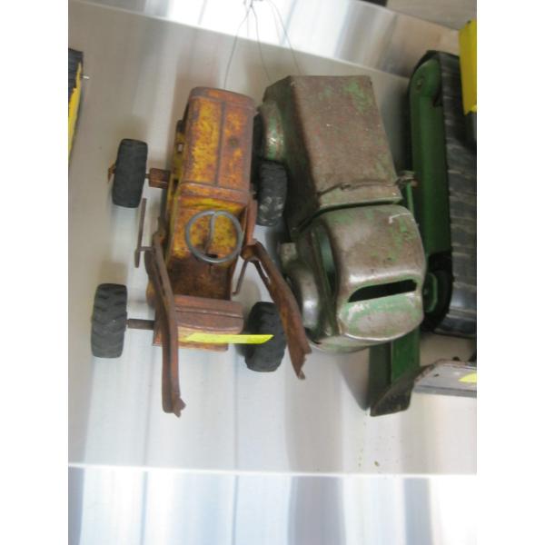 2 TOYS - PART TRACTOR & GREEN RUSTY BODY TRUCK