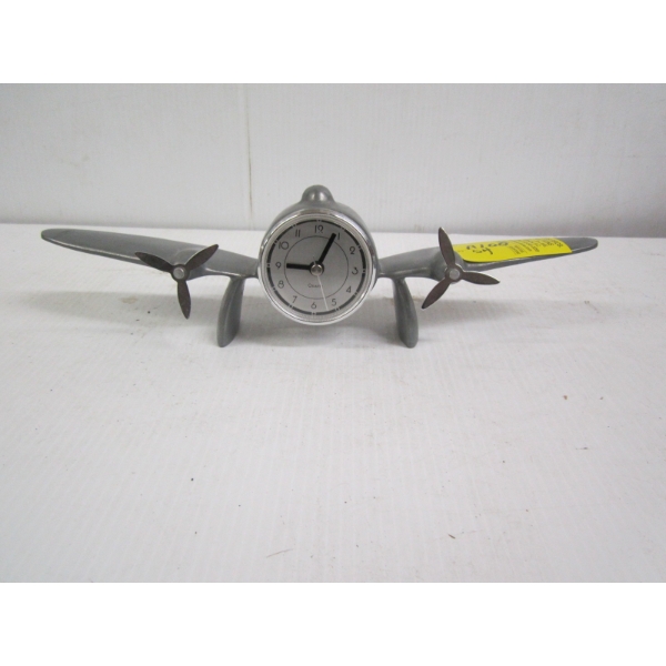 QUARTZ AIRPLANE CLOCK
