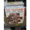 Image 1 : BOX OF COLLECTABLE RECORDS