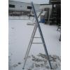 Image 4 : 4' PAINTER'S LADDER & A 2' LADDER