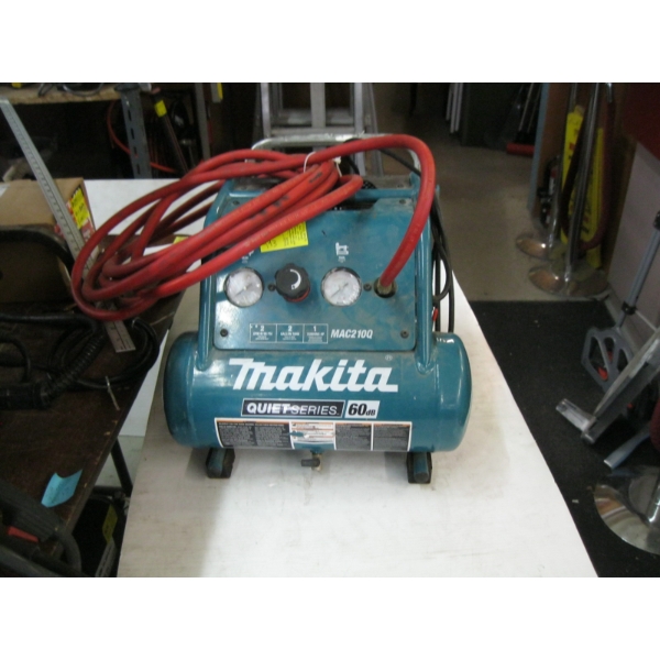 MAKITA QUIET SERIES AIR COMPRESSOR