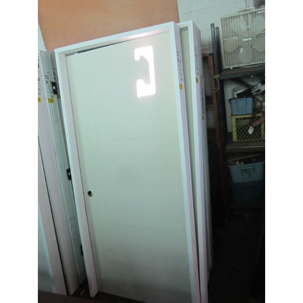 36" X 80" RIGHT HAND INTERIOR DOOR IN FRAME