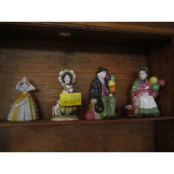4 DECORATIVE FIGURINES