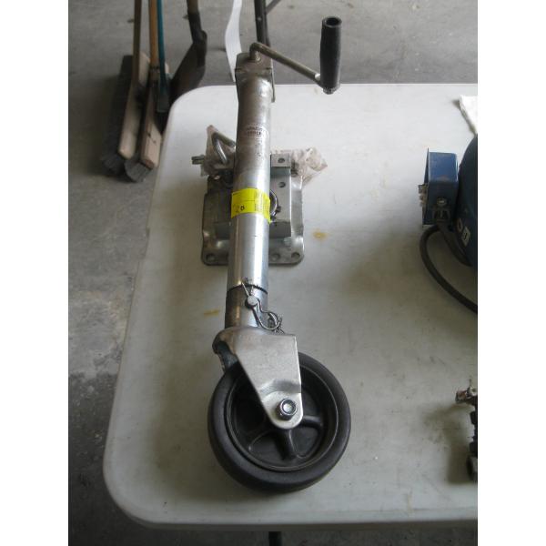 TRAILER JACK W/WHEEL