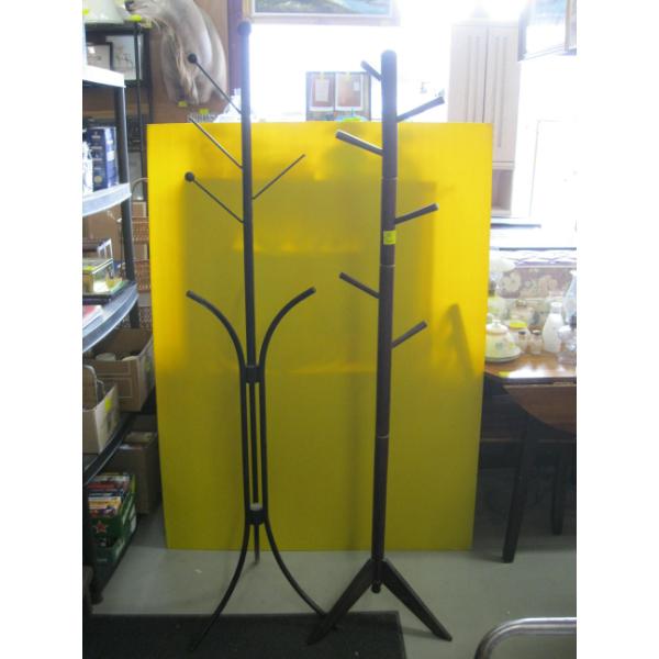 2 CLOTHES RACKS