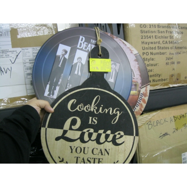 3 METAL ROUND SIGNS & A WOODEN SIGN