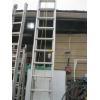 Image 1 : HEAVY DUTY ALUMINUM 28' EXTENSION LADDER