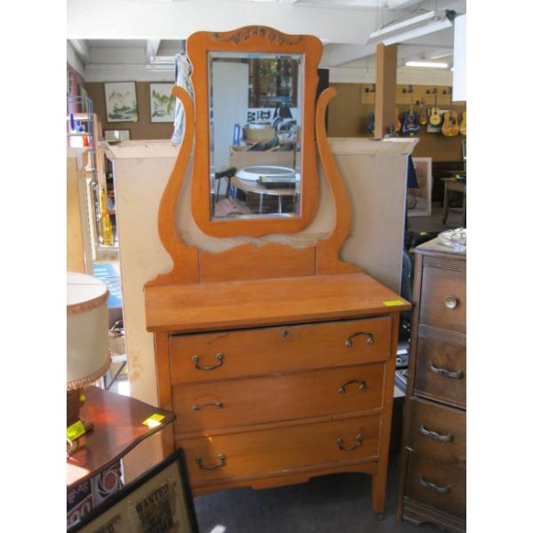 3 DRAWER ANTIQUE DRESSER W/MIRROR