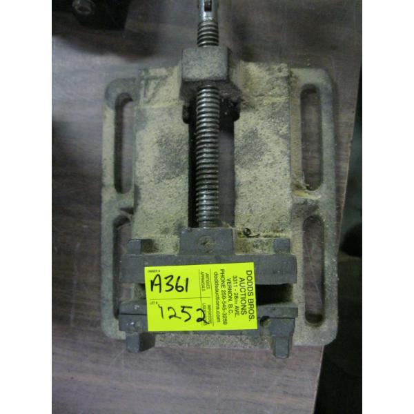 SM. DRILL PRESS VISE