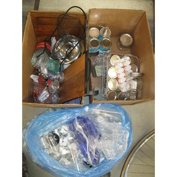 2 BOXES OF MISC. CUTTING BOARD, MIXING BOWLS, PLASTIC BOTTLES, ETC.