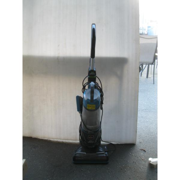 BISSELL POWER GLIDE PET VACUUM