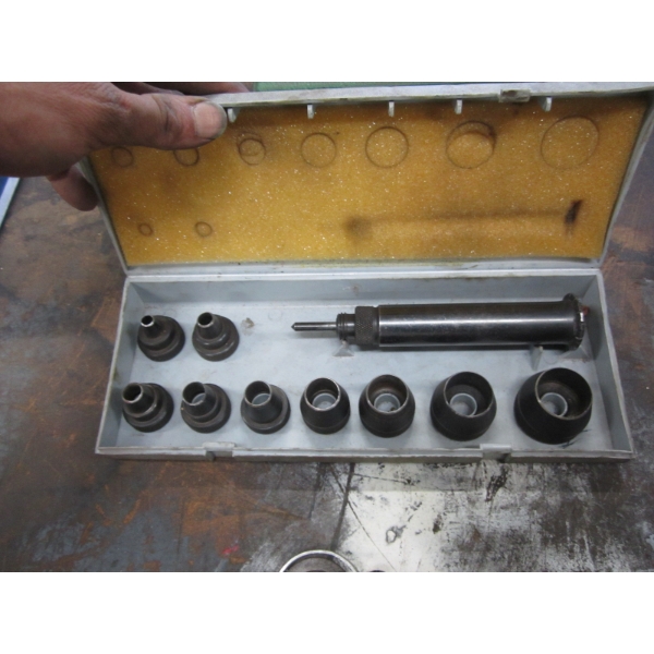 PUNCH SET