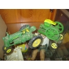 Image 1 : JOHN DEERE TRACTOR & JOHN DEERE PUMP