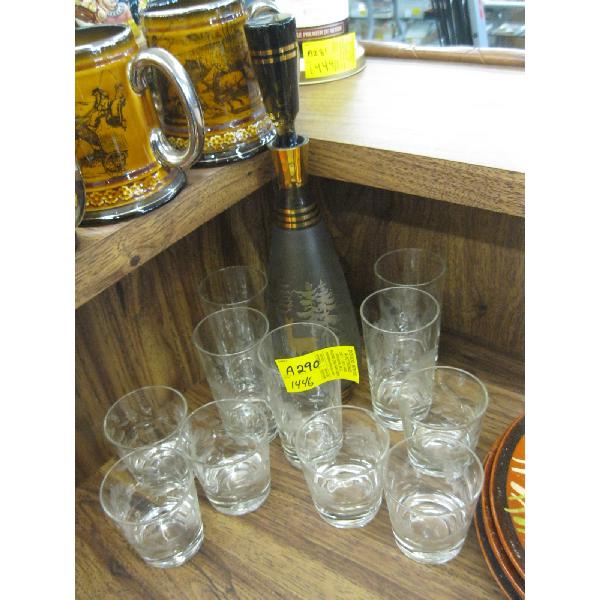 DECANTER & GLASSES