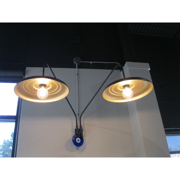 WALL MOUNT DOUBLE LIGHT FIXTURE
