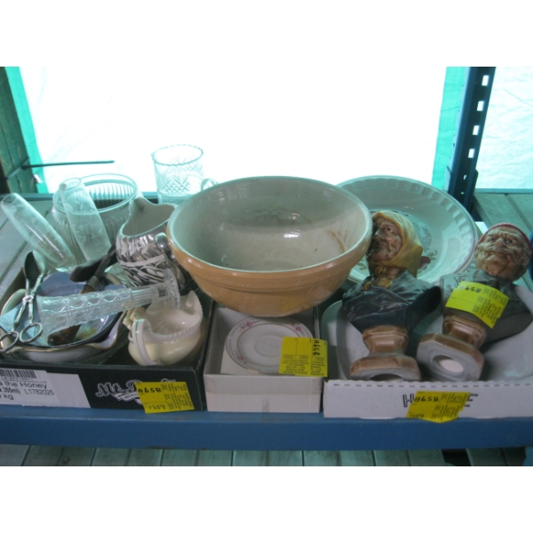 SM. LOT OF GLASSWARE, COLLECTABLES, BOWLS, ETC.