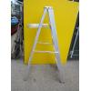 Image 2 : 5' ALUMINUM STEPLADDER